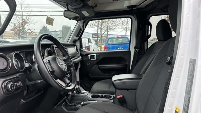 2022 Jeep Gladiator Sport