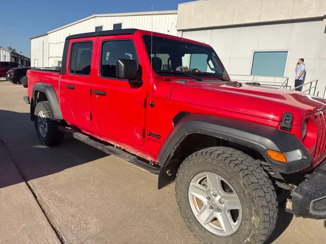 2023 Jeep Gladiator - $28,800