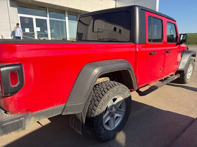 2023 Jeep Gladiator - $28,800