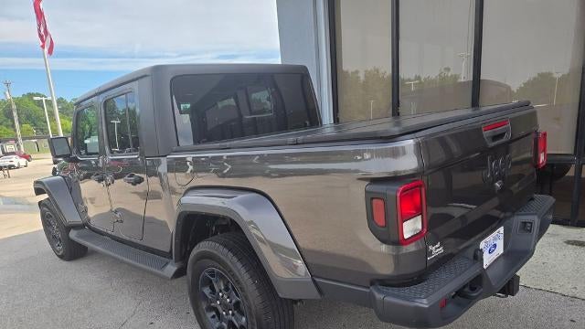 2023 Jeep Gladiator Sport