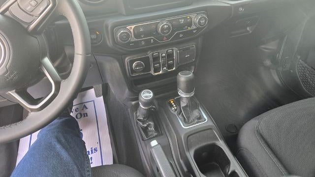 2023 Jeep Gladiator Sport
