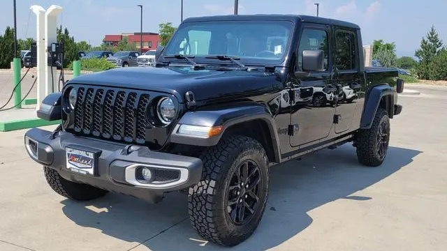 2023 Jeep Gladiator Sport