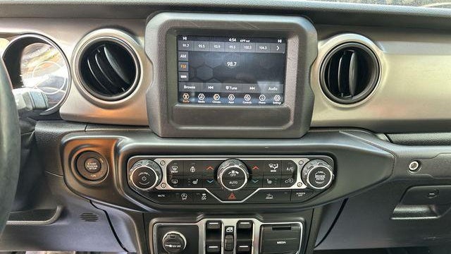 2020 Jeep Gladiator Sport Altitude