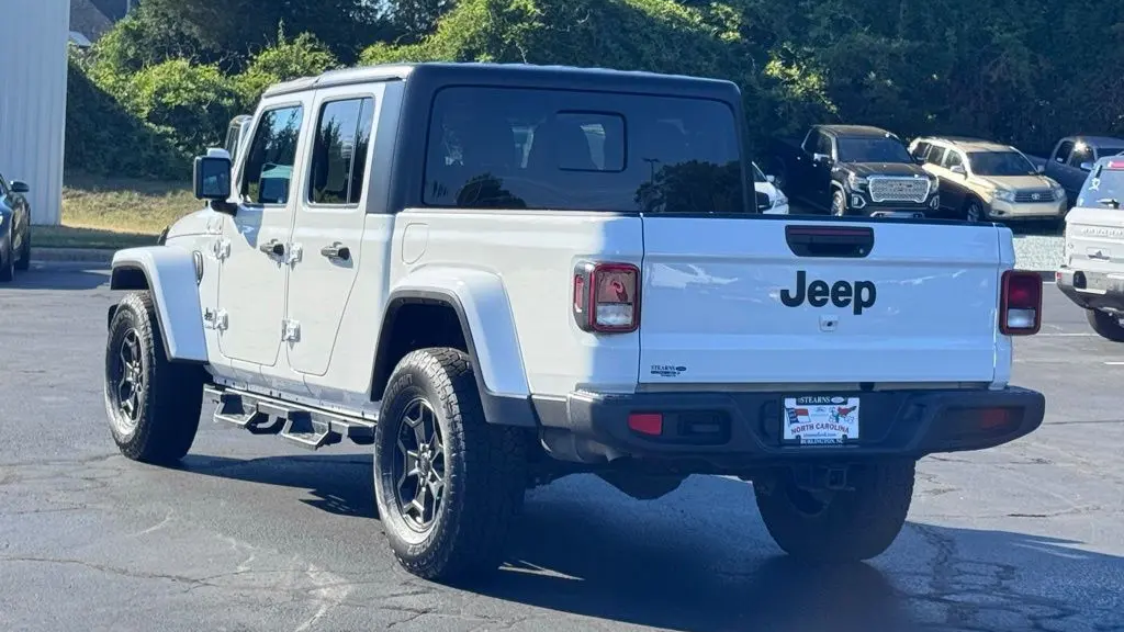 2021 Jeep Gladiator Sport