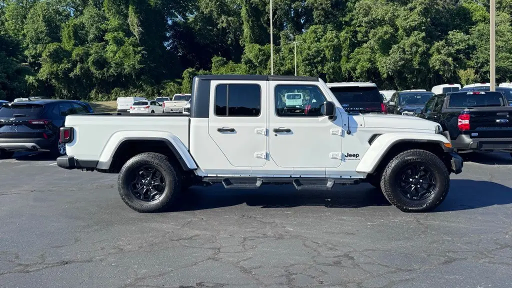 2021 Jeep Gladiator Sport