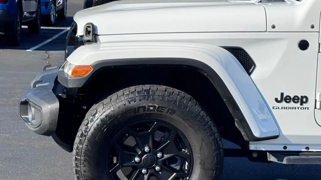 2021 Jeep Gladiator Sport