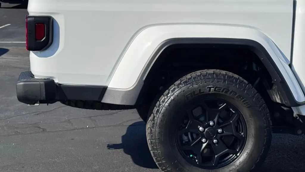 2021 Jeep Gladiator Sport