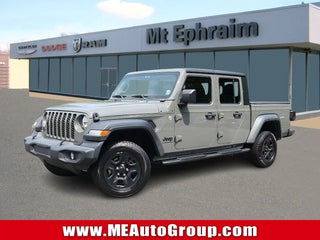 2021 Jeep Gladiator with Sting Gray Clearcoat Exterior