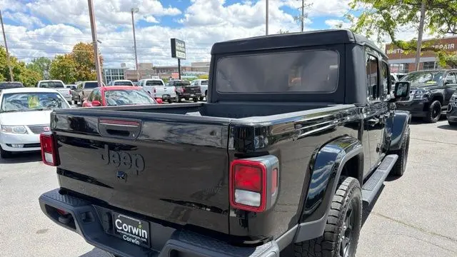 2021 Jeep Gladiator Sport