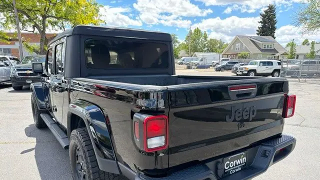 2021 Jeep Gladiator Sport