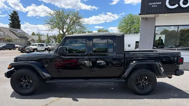 2021 Jeep Gladiator Sport