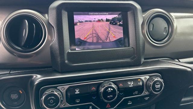 2022 Jeep Gladiator Altitude