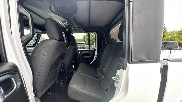 2022 Jeep Gladiator Altitude