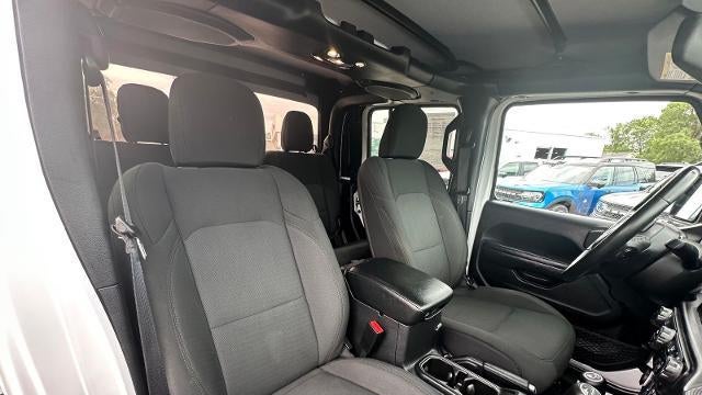 2022 Jeep Gladiator Altitude