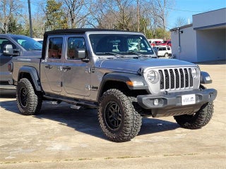 2020 Jeep Gladiator with Billet Silver Metallic Clearco Exterior