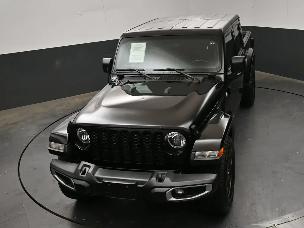 2021 Jeep Gladiator - $22,880