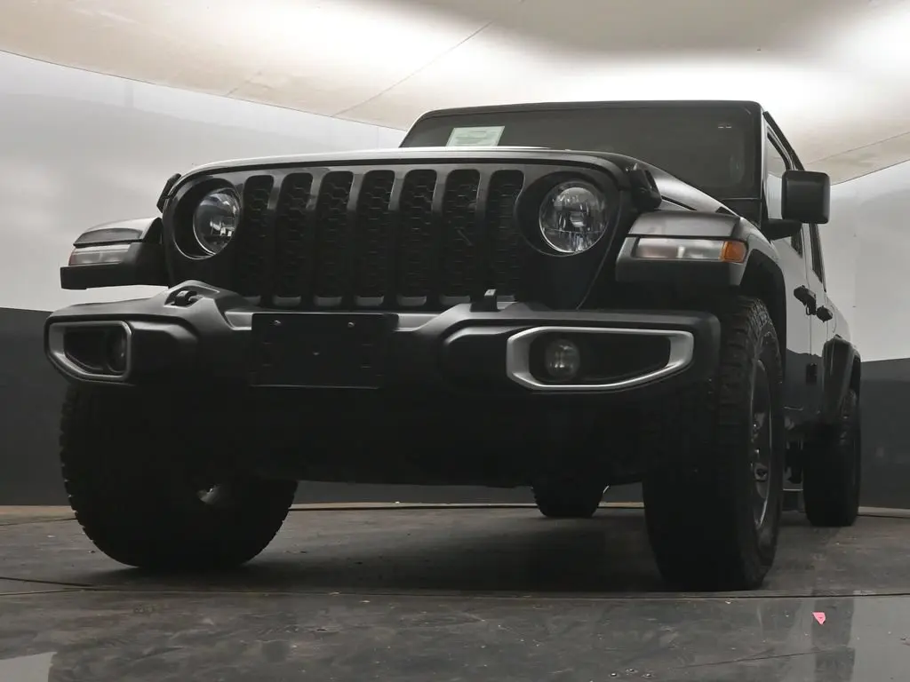 2021 Jeep Gladiator - $22,880