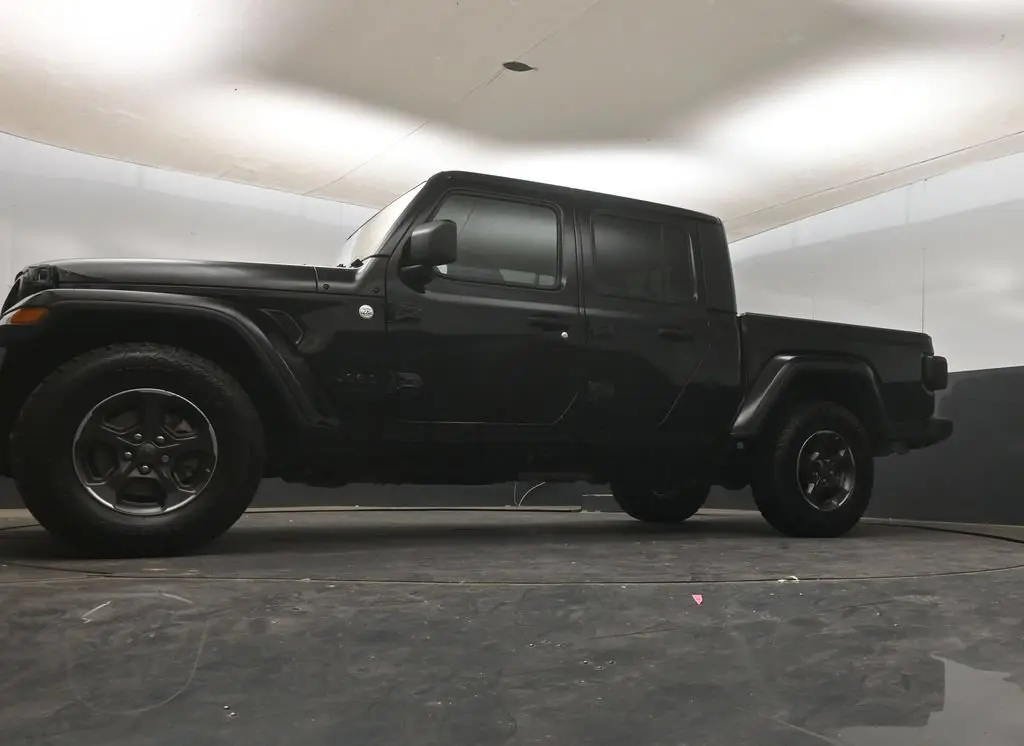 2021 Jeep Gladiator - $22,880