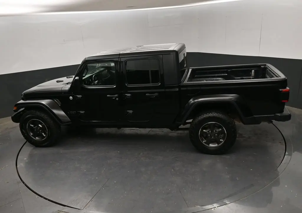 2021 Jeep Gladiator - $22,880