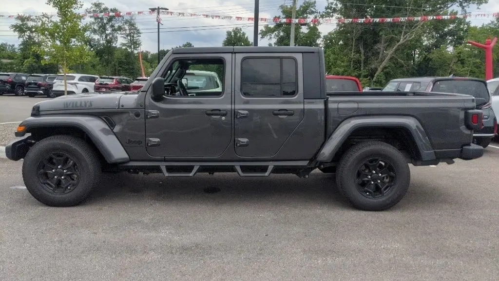 2021 Jeep Gladiator Willys