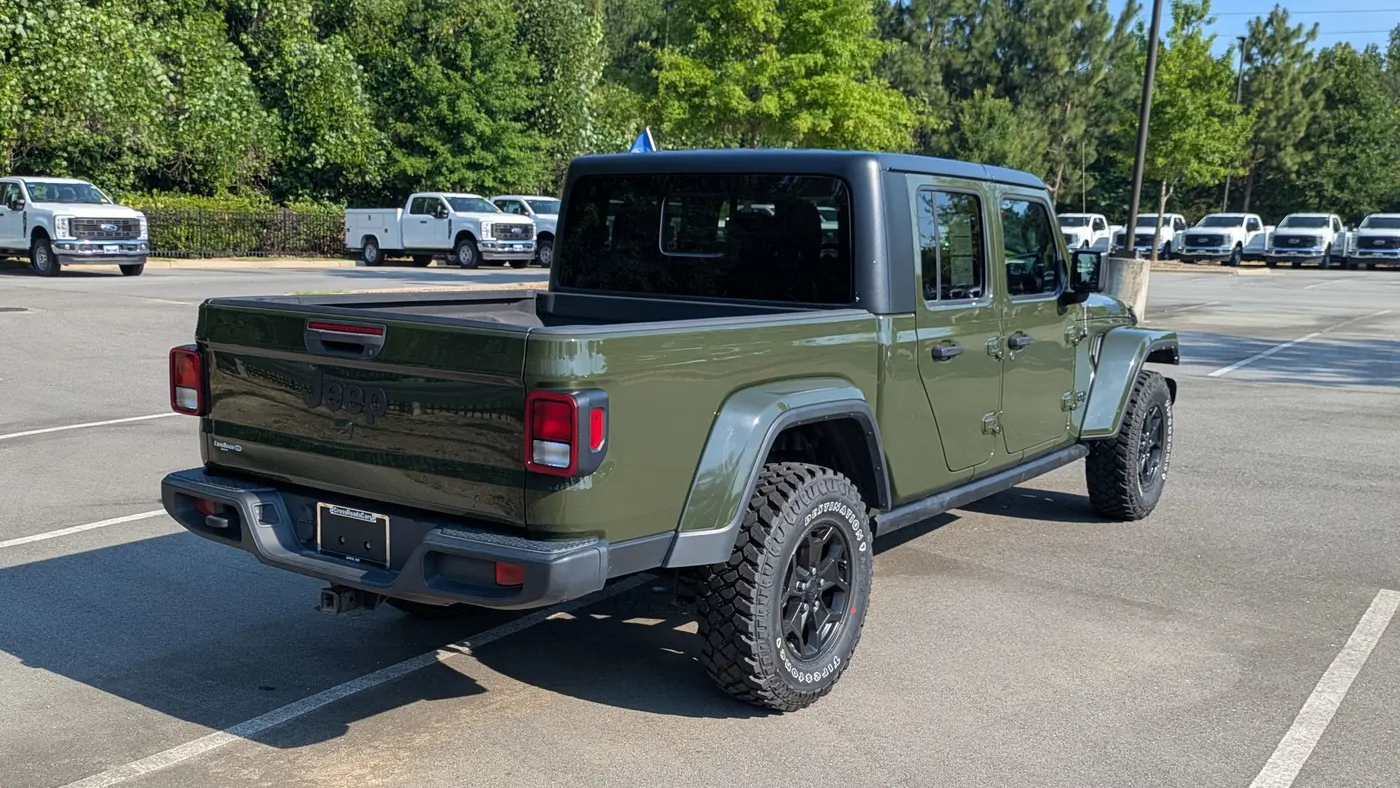 2021 Jeep Gladiator Sport