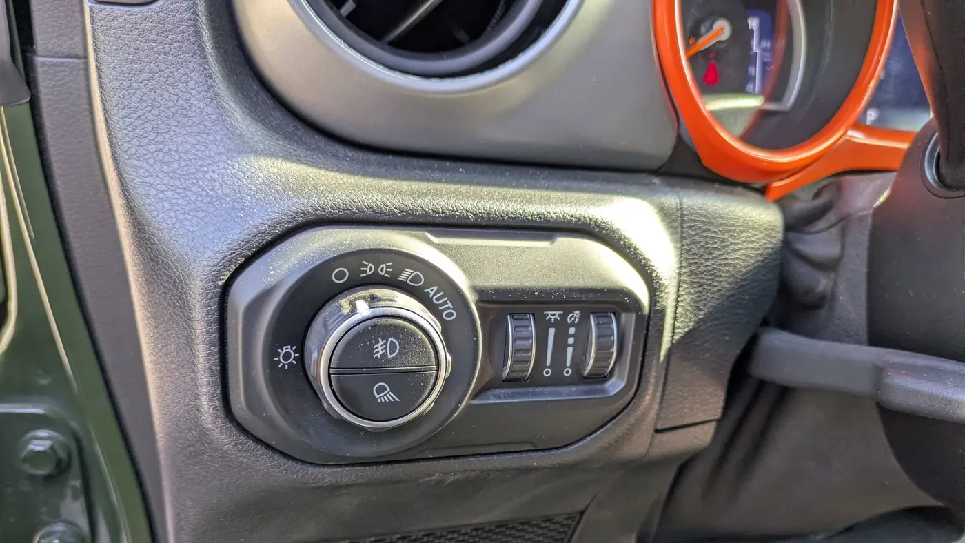 2021 Jeep Gladiator Sport