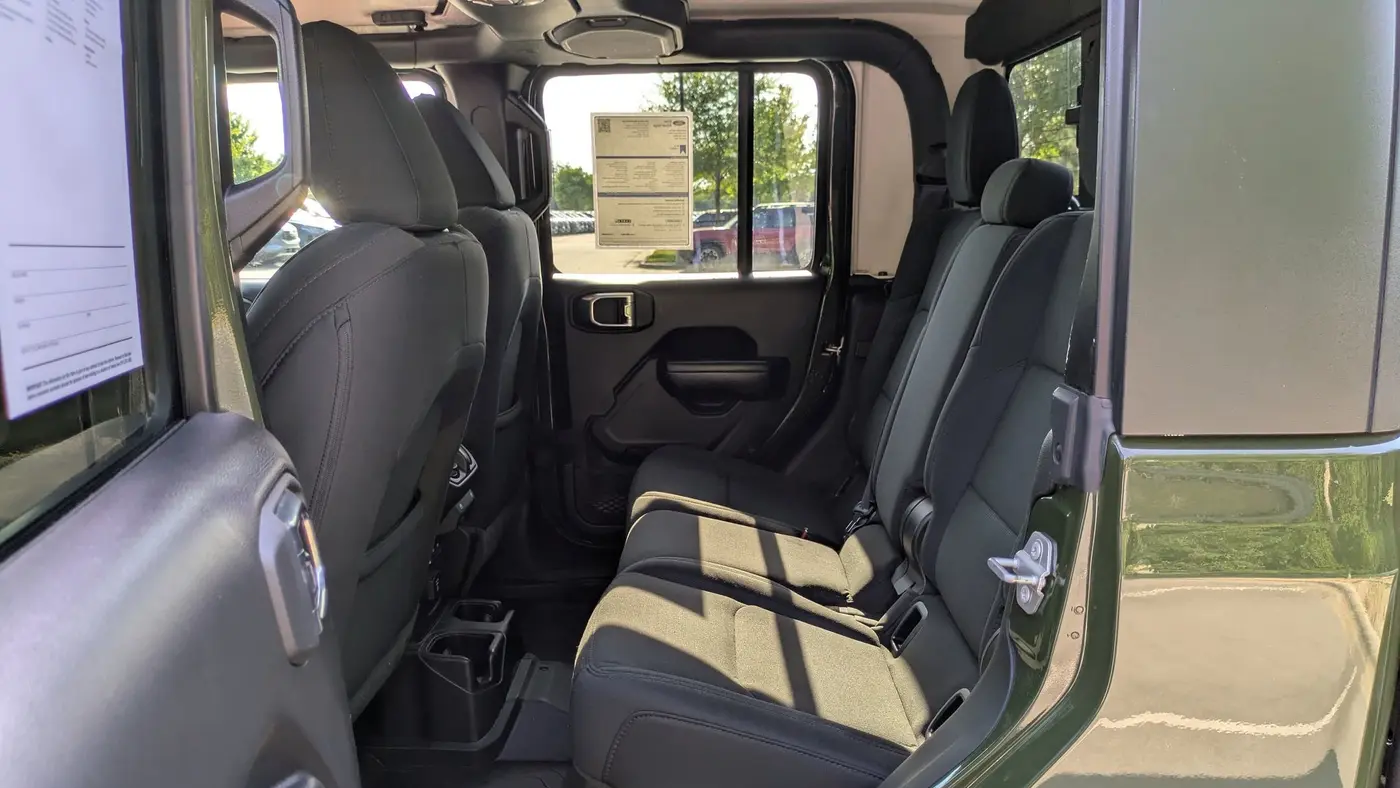 2021 Jeep Gladiator Sport