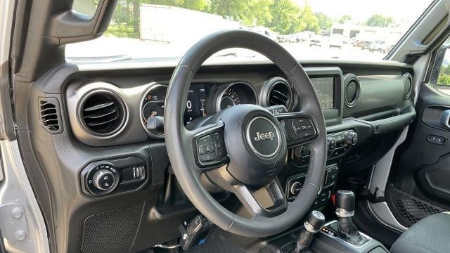 2023 Jeep Gladiator Sport