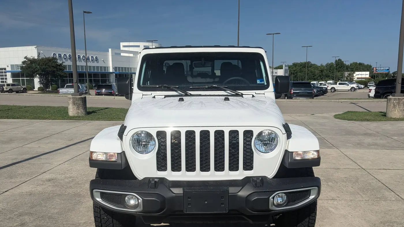 2023 Jeep Gladiator Sport