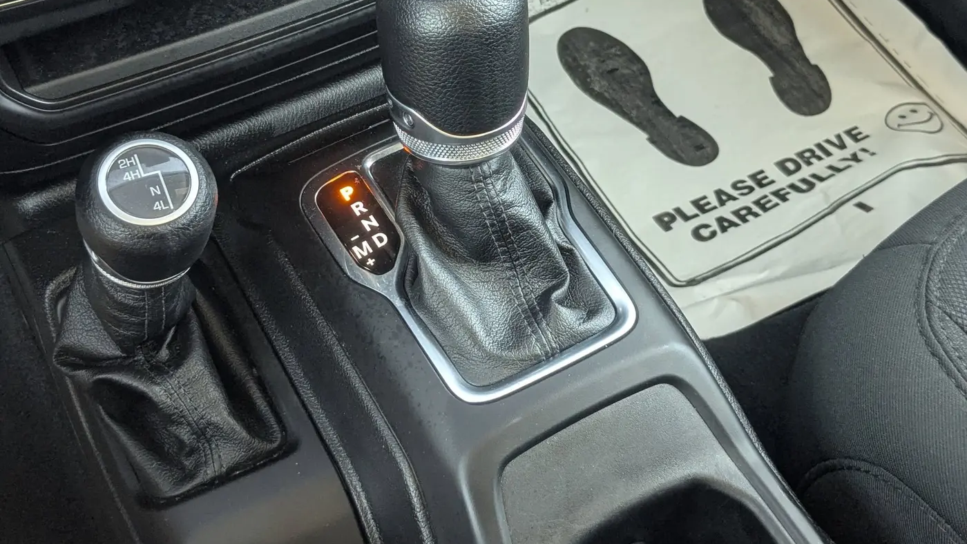 2023 Jeep Gladiator Sport