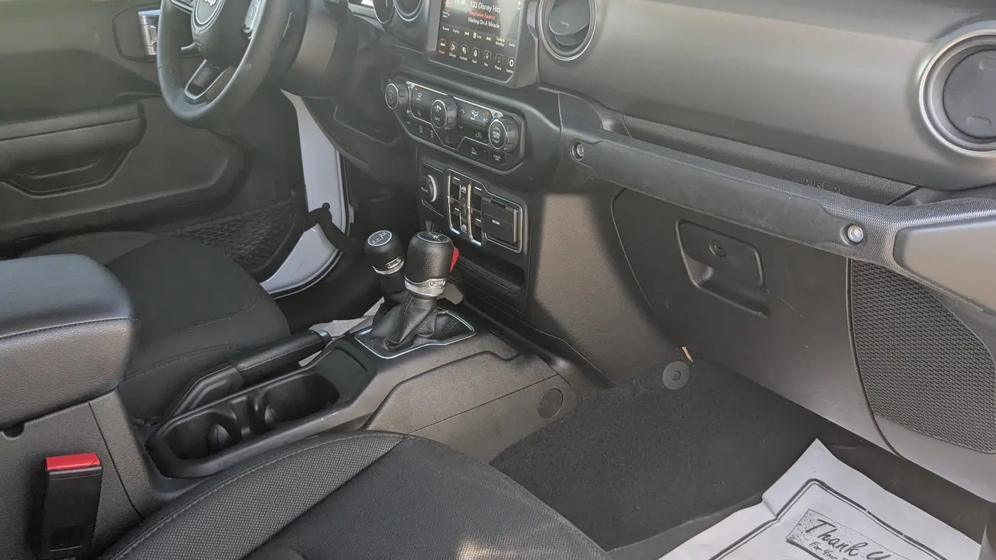 2023 Jeep Gladiator Sport