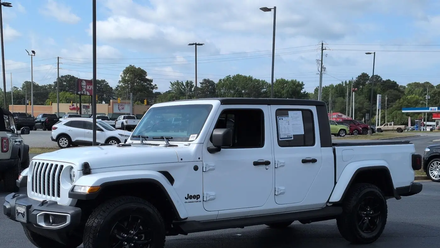 2023 Jeep Gladiator Freedom