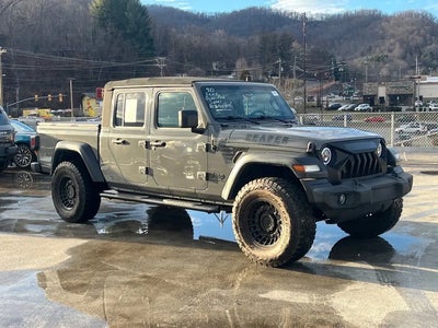 2020 Jeep Gladiator 4X4 Sport 4DR Crew Cab 5.0 FT. SB