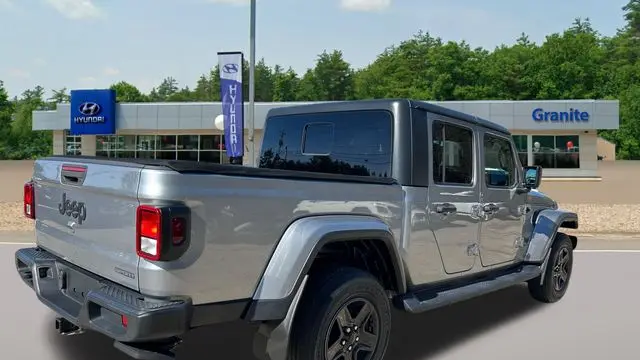 2020 Jeep Gladiator Sport