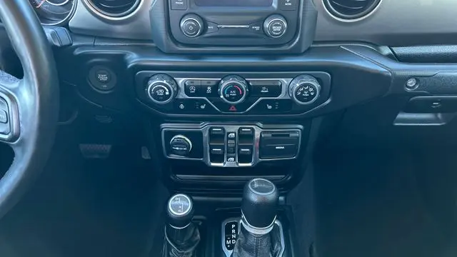 2020 Jeep Gladiator Sport