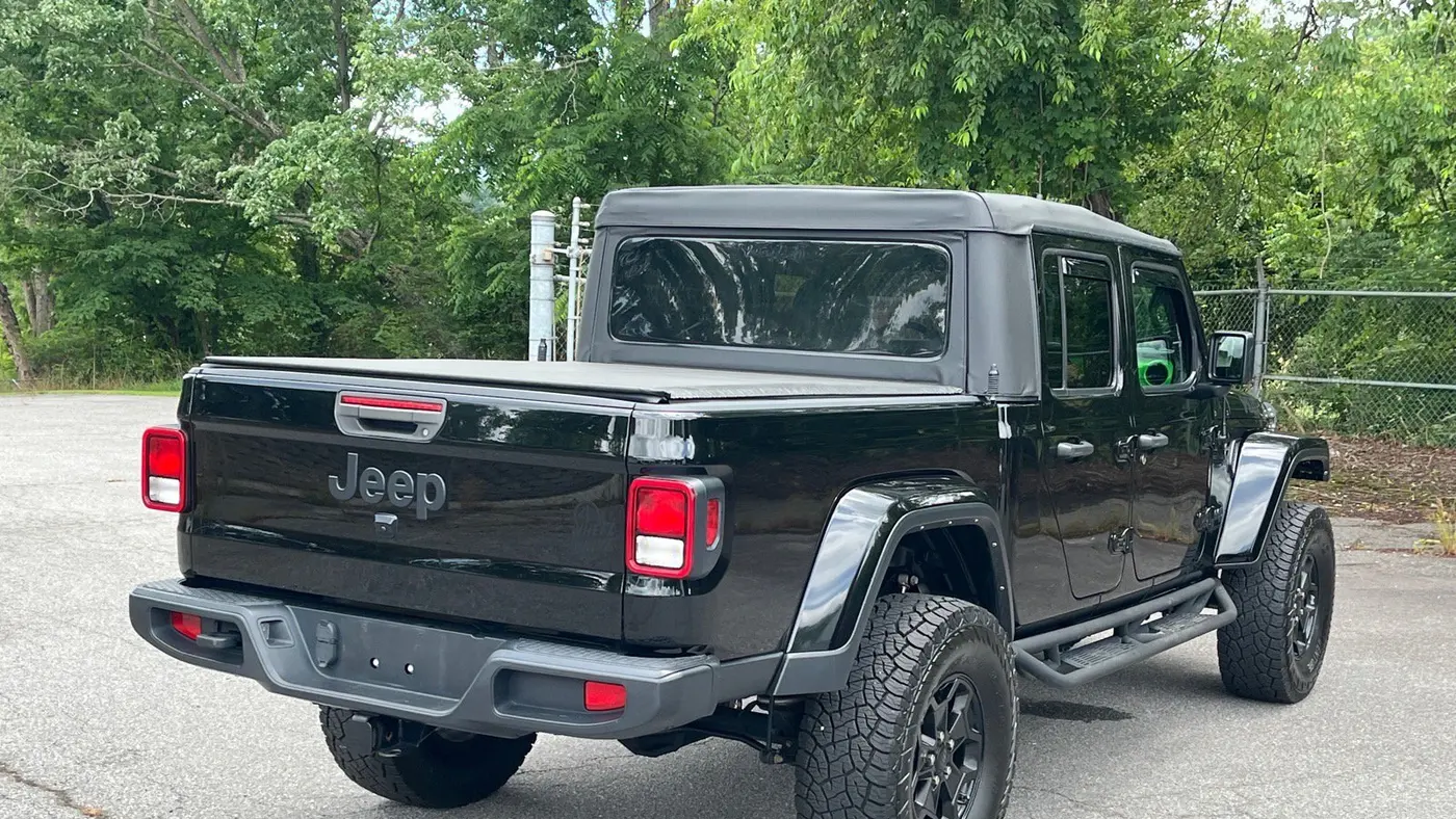 2021 Jeep Gladiator Sport