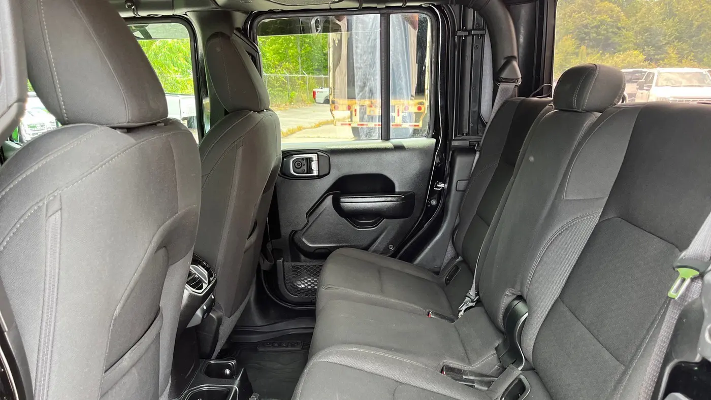2021 Jeep Gladiator Sport