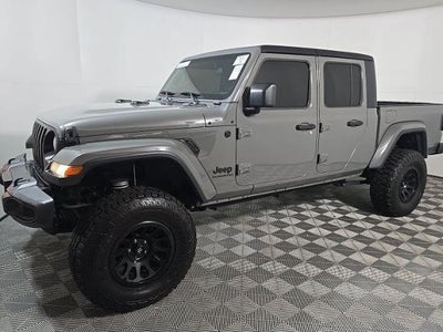 Photo of a 2021 Jeep Gladiator 4X4 Freedom 4DR Crew Cab 5.0 FT. SB for sale