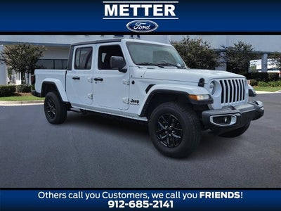 2022 Jeep Gladiator 4X4 Sport 4DR Crew Cab 5.0 FT. SB