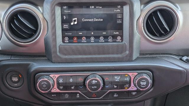 2022 Jeep Gladiator Altitude