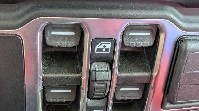 2022 Jeep Gladiator Altitude