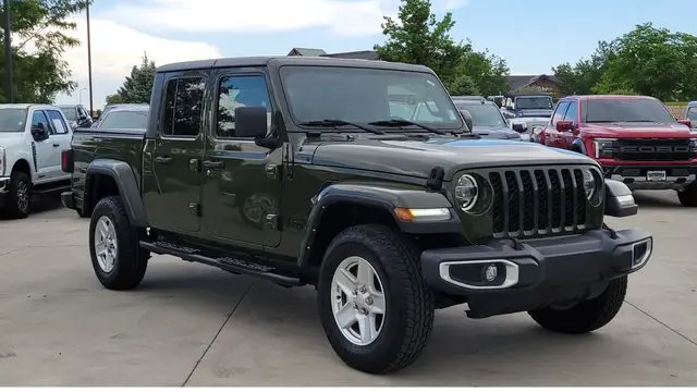 Preowned 2022 Jeep Gladiator Willys for Sale
