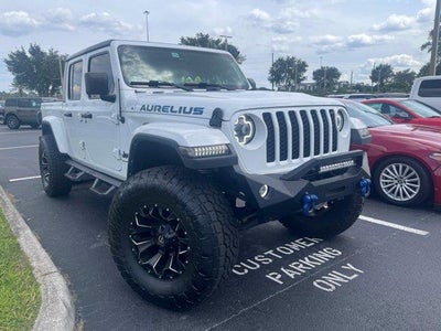 2023 Jeep Gladiator 4X4 Sport 4DR Crew Cab 5.0 FT. SB