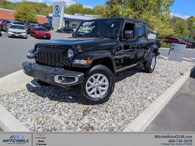 Photo of a 2023 Jeep Gladiator 4X4 Sport 4DR Crew Cab 5.0 FT. SB for sale