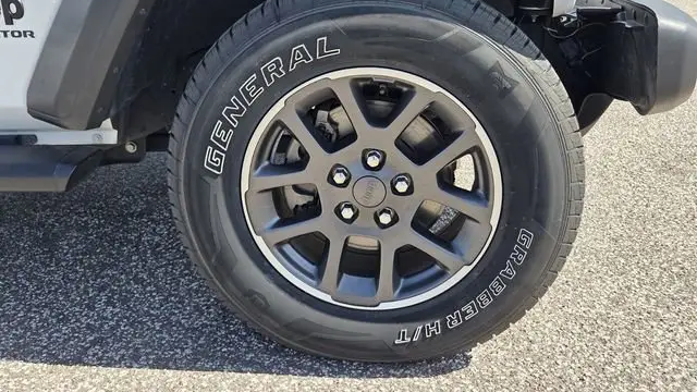 2020 Jeep Gladiator Sport Altitude