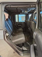 2020 Gladiator Thumbnail 35