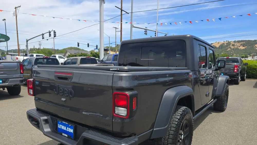 2020 Jeep Gladiator Sport Altitude