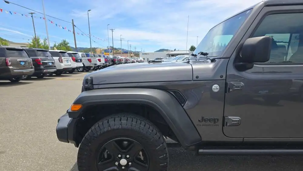 2020 Jeep Gladiator Sport Altitude
