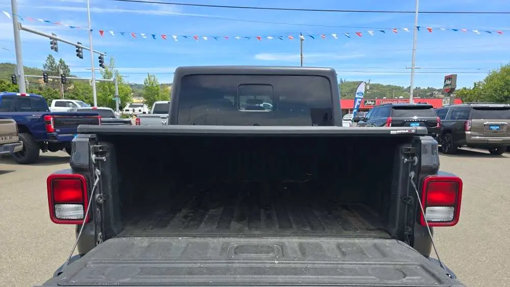 2020 Jeep Gladiator Sport Altitude