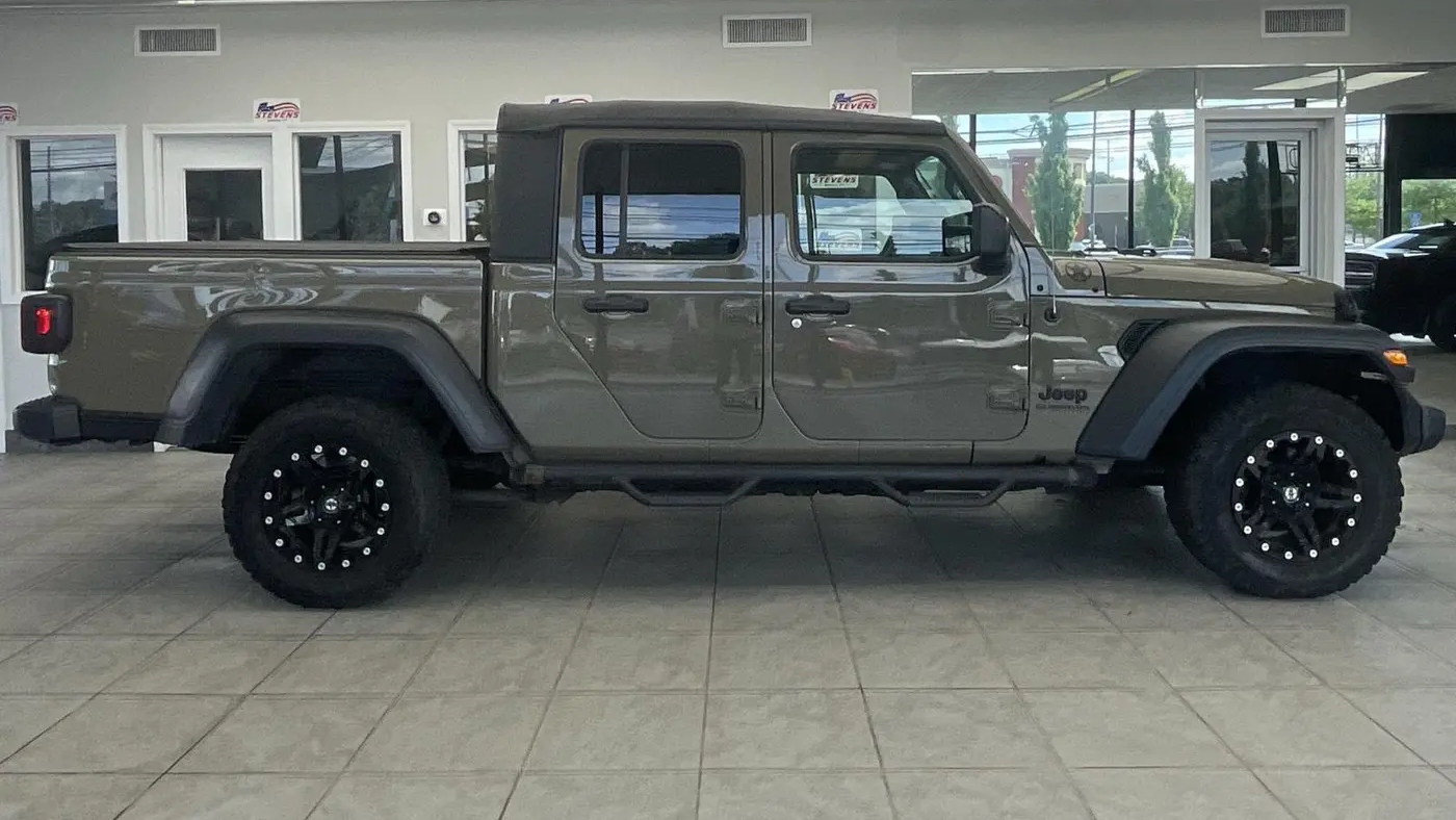 2020 Jeep Gladiator Sport Altitude